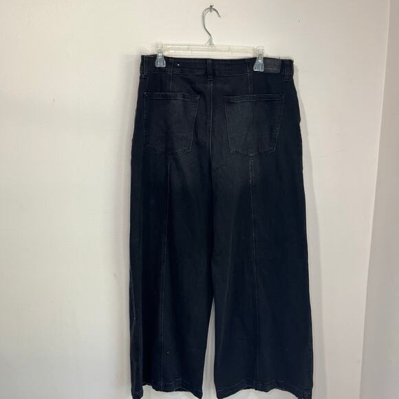 American Eagle Super High-Rise Ultra Wide Leg Jeans Black Denim Sz 12 Short - Picture 2 of 9